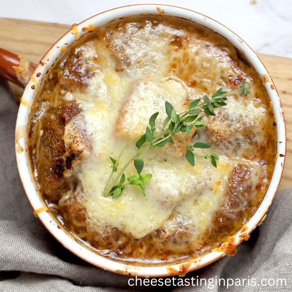 Where to eat a good french onion soup in Paris ?