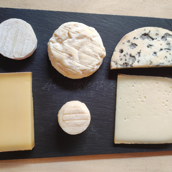 cheese and wine tasting in Paris